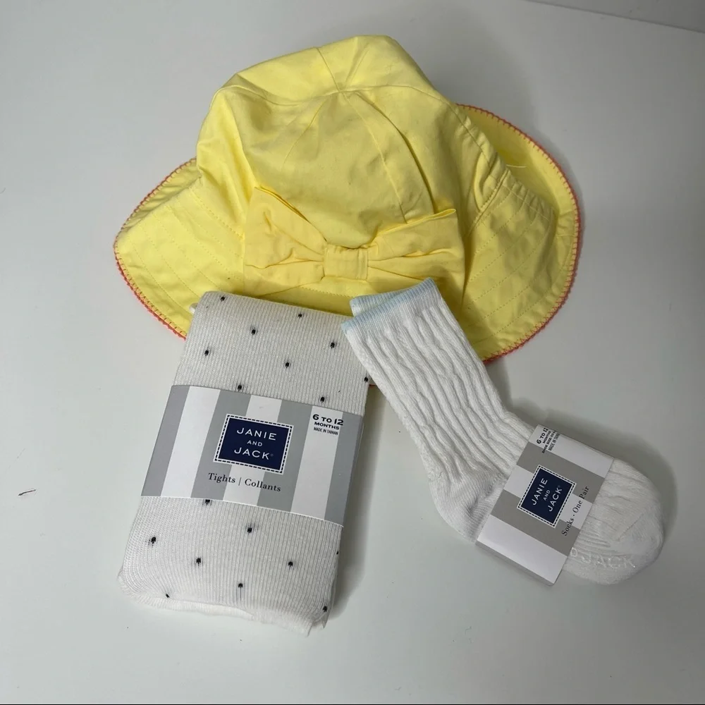 Janie and jack girls socks and hat size 6-12 months